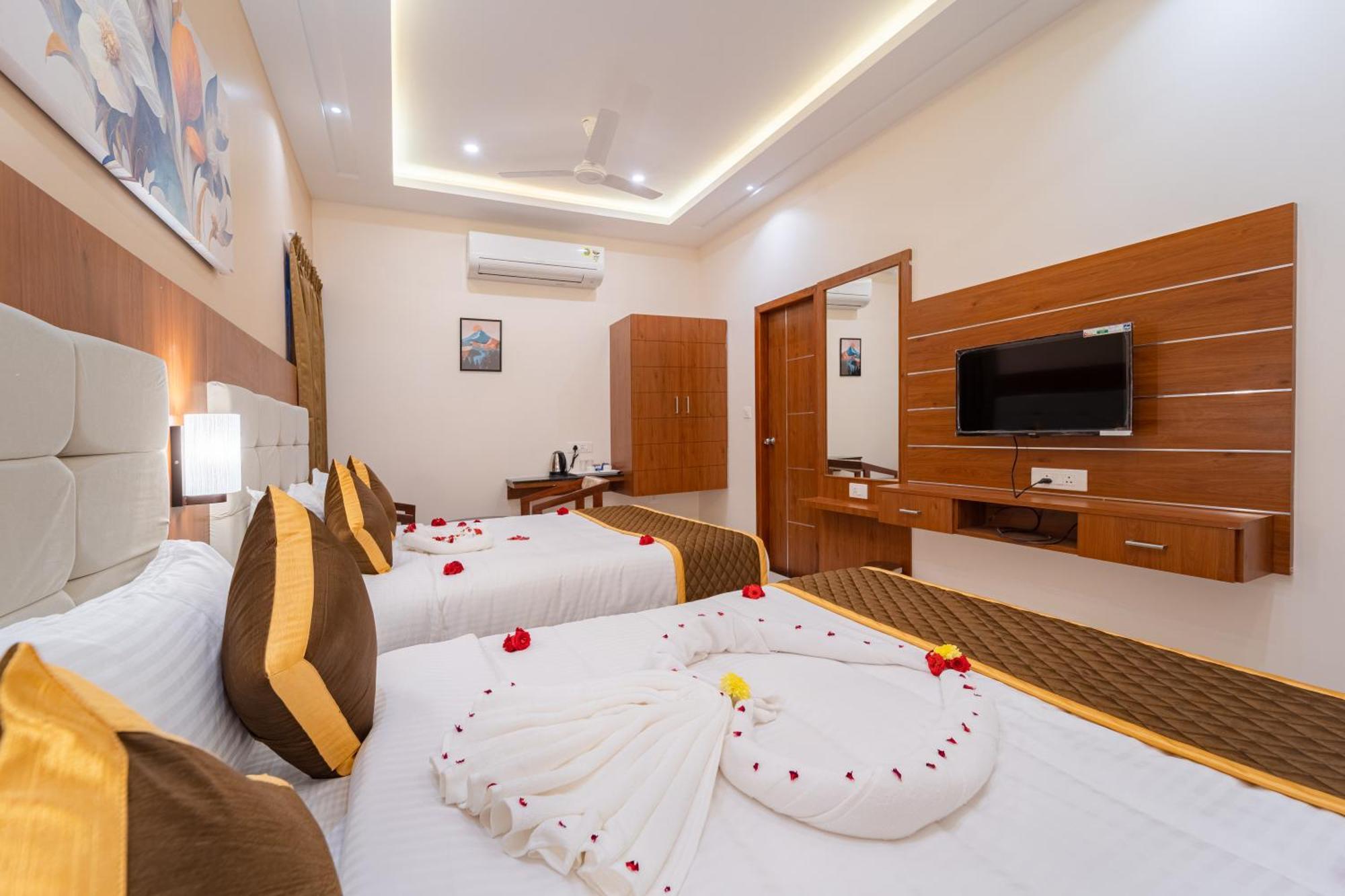 Welcome Grand Residency Пудучеррі Екстер'єр фото